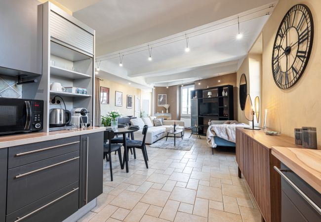 Apartment in Nice - Beautiful apartment - Ideal for family stay - A/C Apartment in Nice - Beautiful apartment - Ideal for family stay - A/C