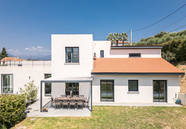 House in Nice - Contemporary villa Crémat - Swimming pool - AC House in Nice - Contemporary villa Crémat - Swimming pool - AC