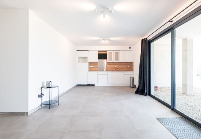 House in Nice - Contemporary villa Crémat - Swimming pool - AC House in Nice - Contemporary villa Crémat - Swimming pool - AC