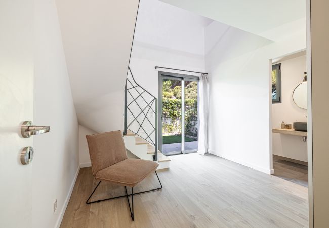 House in Nice - Contemporary villa Crémat - Swimming pool - AC House in Nice - Contemporary villa Crémat - Swimming pool - AC