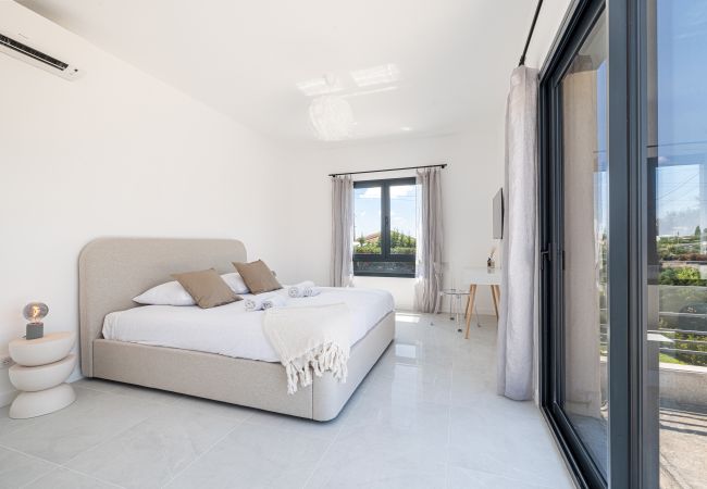 House in Nice - Contemporary villa Crémat - Swimming pool - AC House in Nice - Contemporary villa Crémat - Swimming pool - AC