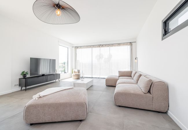 House in Nice - Contemporary villa Crémat - Swimming pool - AC House in Nice - Contemporary villa Crémat - Swimming pool - AC