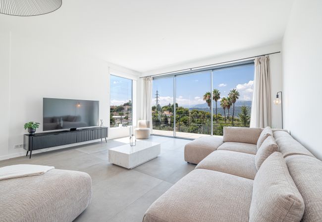 House in Nice - Contemporary villa Crémat - Swimming pool - AC House in Nice - Contemporary villa Crémat - Swimming pool - AC