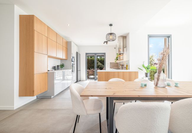 House in Nice - Contemporary villa Crémat - Swimming pool - AC House in Nice - Contemporary villa Crémat - Swimming pool - AC