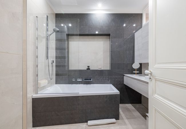 Apartment in Nice - Sublime 140m2 apartment - AC - Near the sea Apartment in Nice - Sublime 140m2 apartment - AC - Near the sea