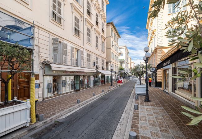 Apartment in Nice - Beautiful apartment - Carré d'Or - A/C Apartment in Nice - Beautiful apartment - Carré d'Or - A/C