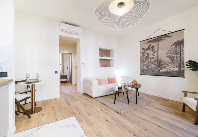 Apartment in Nice - Beautiful 1 bedroom apt - AC - Near train station Apartment in Nice - Beautiful 1 bedroom apt - AC - Near train station