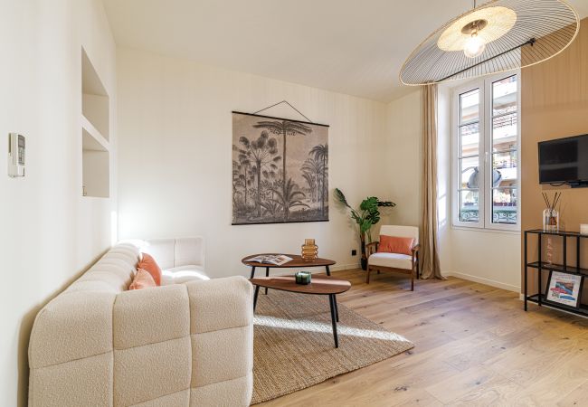 Apartment in Nice - Beautiful 1 bedroom apt - AC - Near train station Apartment in Nice - Beautiful 1 bedroom apt - AC - Near train station