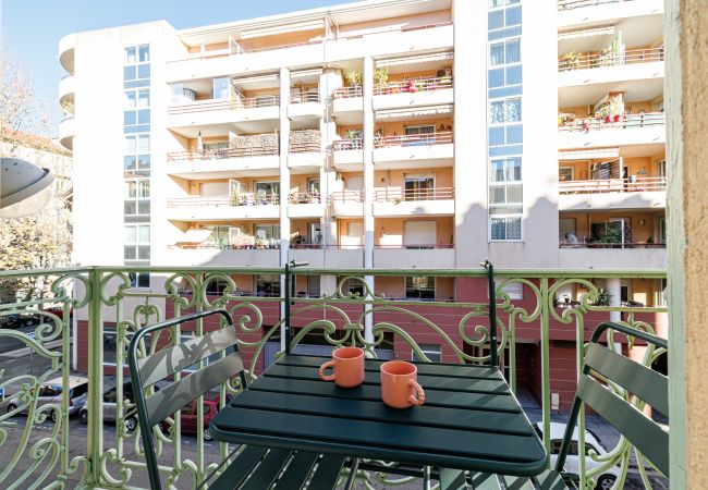 Apartment in Nice - Beautiful 1 bedroom apt - AC - Near train station Apartment in Nice - Beautiful 1 bedroom apt - AC - Near train station