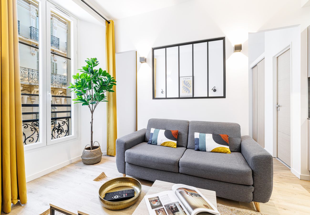 Apartment in Nice - City-center apartment - AC