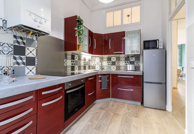 Apartment in Nice - Spacious apartment - Port District - 6 people Apartment in Nice - Spacious apartment - Port District - 6 people