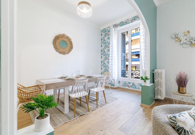 Apartment in Nice - Spacious apartment - Port District - 6 people Apartment in Nice - Spacious apartment - Port District - 6 people