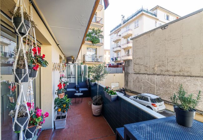Apartment in Nice - Very beautiful apartment - Terrace - 6people Apartment in Nice - Very beautiful apartment - Terrace - 6people