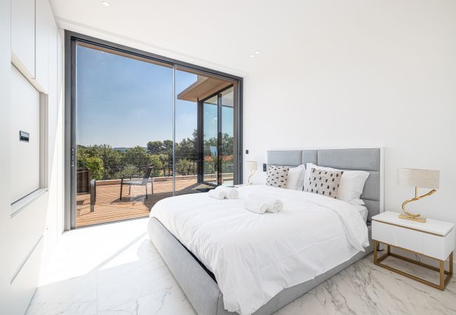 Villa in Mougins - Luxury Villa in Mougins – Pool, Spa and Elegance Villa in Mougins - Luxury Villa in Mougins – Pool, Spa and Elegance