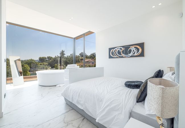 Villa in Mougins - Luxury Villa in Mougins – Pool, Spa and Elegance Villa in Mougins - Luxury Villa in Mougins – Pool, Spa and Elegance