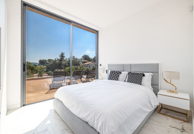 Villa in Mougins - Luxury Villa in Mougins – Pool, Spa and Elegance Villa in Mougins - Luxury Villa in Mougins – Pool, Spa and Elegance