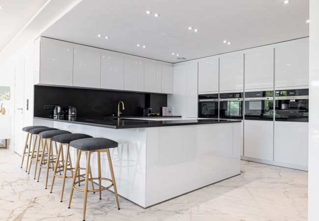 Villa in Mougins - Luxury Villa in Mougins – Pool, Spa and Elegance Villa in Mougins - Luxury Villa in Mougins – Pool, Spa and Elegance