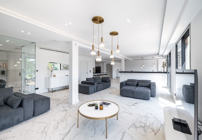 Villa in Mougins - Luxury Villa in Mougins – Pool, Spa and Elegance Villa in Mougins - Luxury Villa in Mougins – Pool, Spa and Elegance