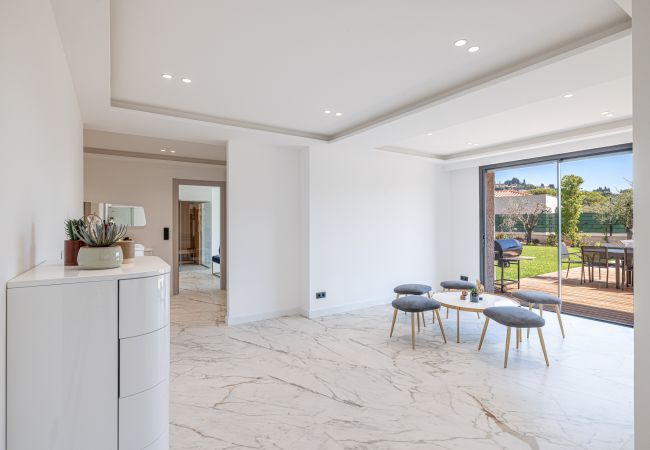 Villa in Mougins - Luxury Villa in Mougins – Pool, Spa and Elegance Villa in Mougins - Luxury Villa in Mougins – Pool, Spa and Elegance