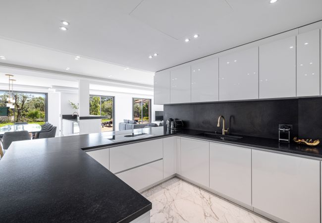 Villa in Mougins - Luxury Villa in Mougins – Pool, Spa and Elegance Villa in Mougins - Luxury Villa in Mougins – Pool, Spa and Elegance