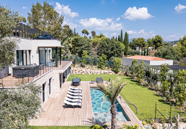 Villa in Mougins - Luxury Villa in Mougins – Pool, Spa and Elegance Villa in Mougins - Luxury Villa in Mougins – Pool, Spa and Elegance