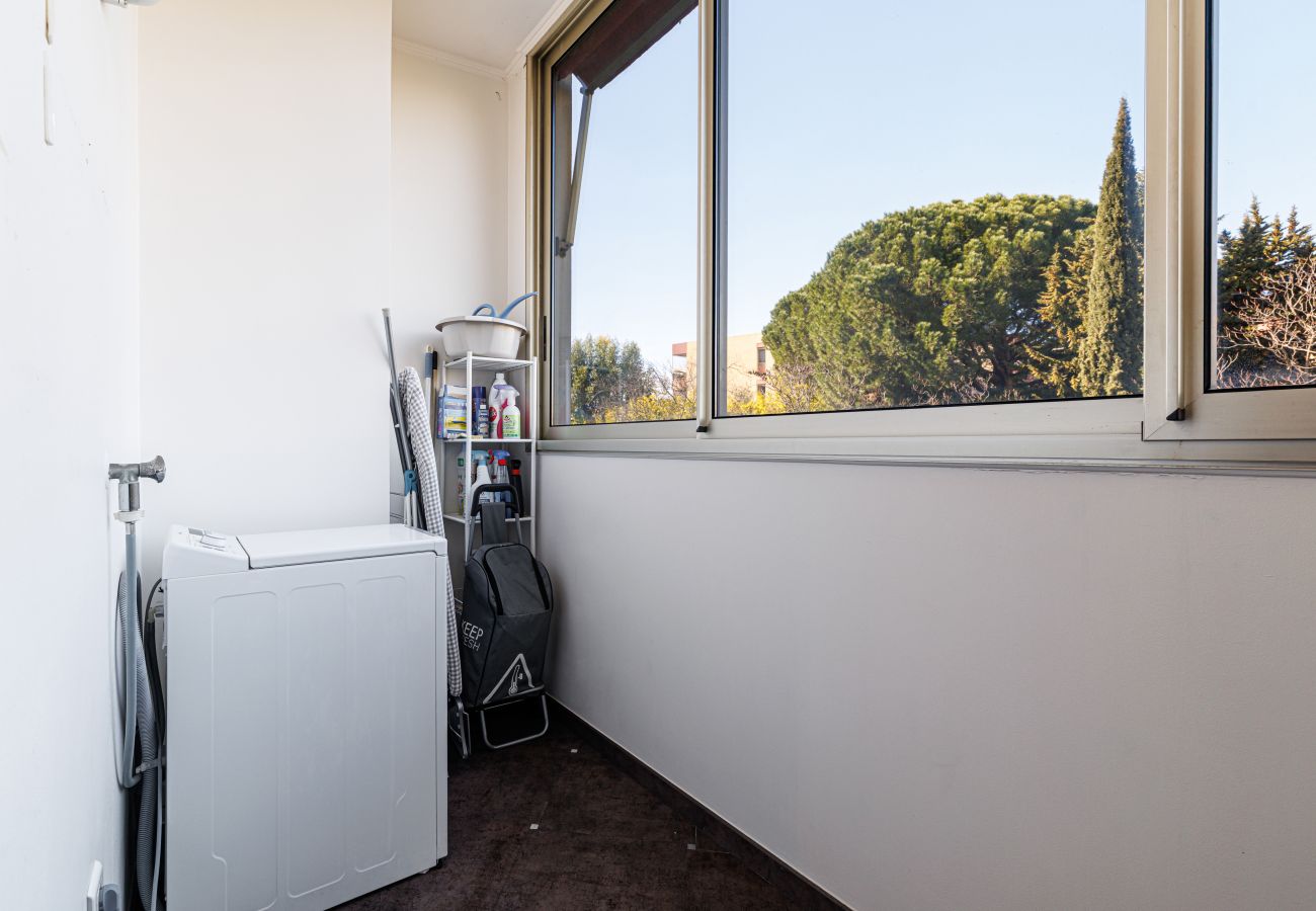 Apartment in Nice - Spacious apt 1 bedroom with terrace - Magnificent clear seaview Apartment in Nice - Spacious apt 1 bedroom with terrace - Magnificent clear seaview