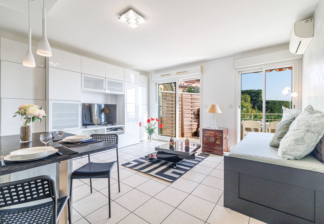 Apartment in Nice - Modern Flat - AC - Terrace with sea view