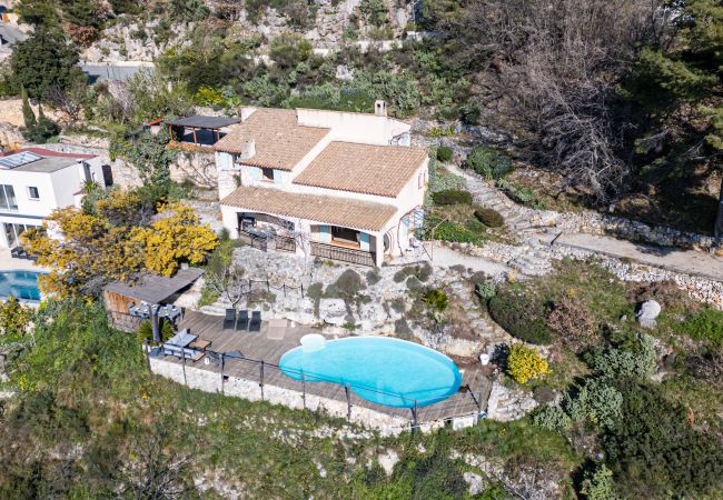 House in Aspremont - Provençal house with swimming pool - Stunning view House in Aspremont - Provençal house with swimming pool - Stunning view