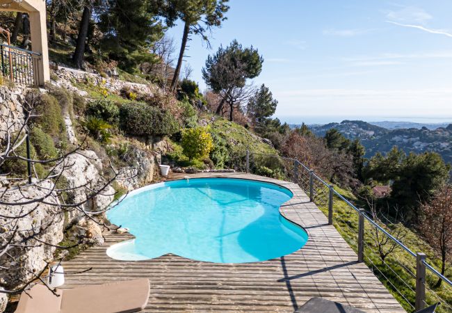 House in Aspremont - Provençal house with swimming pool - Stunning view House in Aspremont - Provençal house with swimming pool - Stunning view