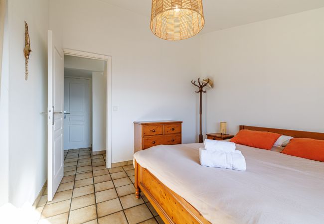 House in Aspremont - Provençal house with swimming pool - Stunning view House in Aspremont - Provençal house with swimming pool - Stunning view