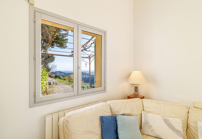 House in Aspremont - Provençal house with swimming pool - Stunning view House in Aspremont - Provençal house with swimming pool - Stunning view