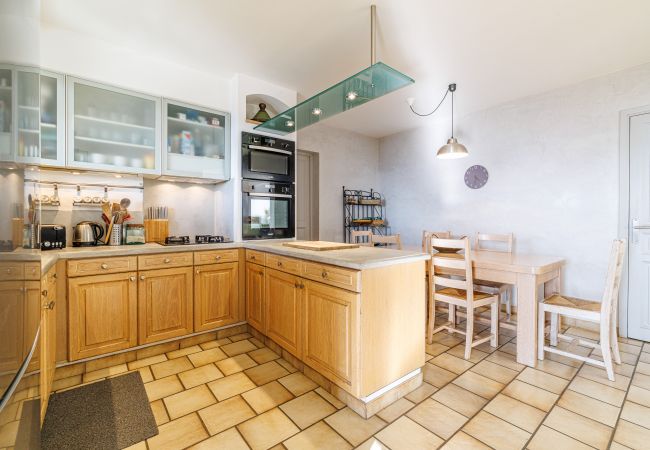 House in Aspremont - Provençal house with swimming pool - Stunning view House in Aspremont - Provençal house with swimming pool - Stunning view