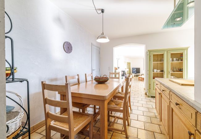 House in Aspremont - Provençal house with swimming pool - Stunning view House in Aspremont - Provençal house with swimming pool - Stunning view