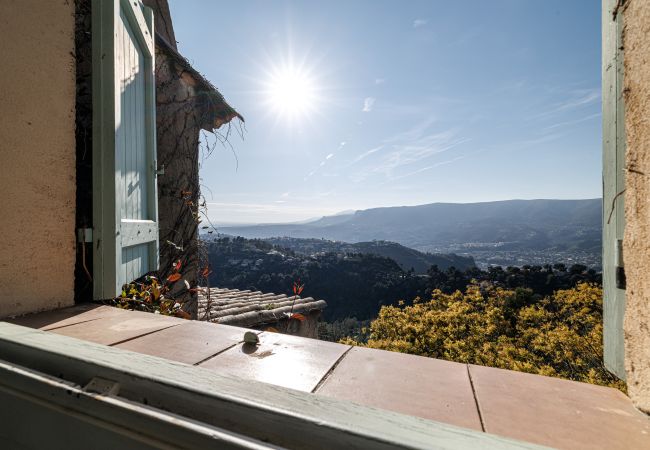 House in Aspremont - Provençal house with swimming pool - Stunning view House in Aspremont - Provençal house with swimming pool - Stunning view