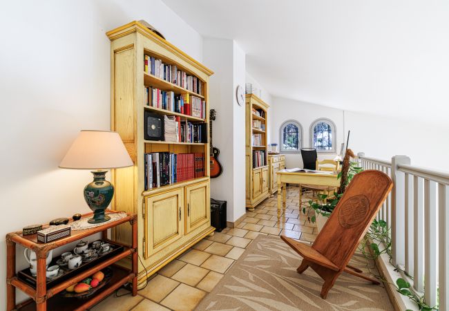 House in Aspremont - Provençal house with swimming pool - Stunning view House in Aspremont - Provençal house with swimming pool - Stunning view