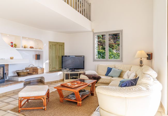 House in Aspremont - Provençal house with swimming pool - Stunning view House in Aspremont - Provençal house with swimming pool - Stunning view