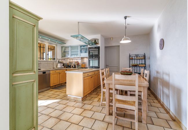 House in Aspremont - Provençal house with swimming pool - Stunning view House in Aspremont - Provençal house with swimming pool - Stunning view