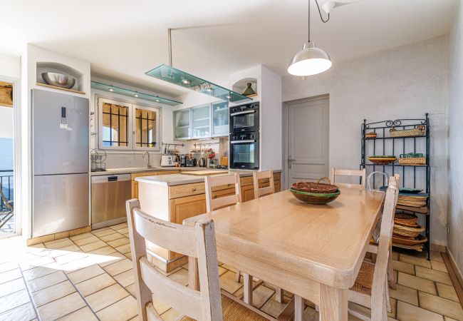 House in Aspremont - Provençal house with swimming pool - Stunning view House in Aspremont - Provençal house with swimming pool - Stunning view