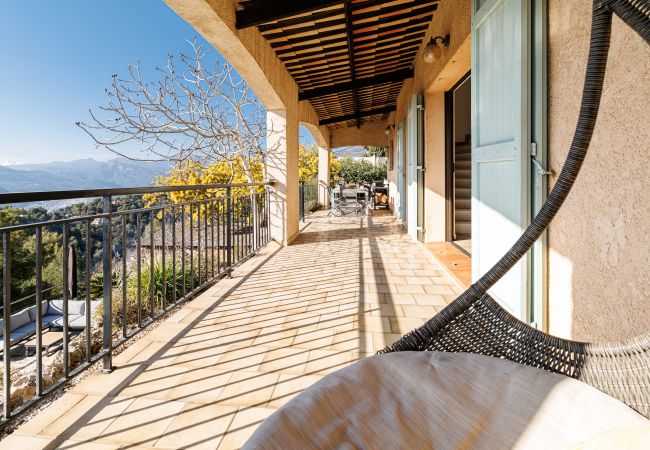 House in Aspremont - Provençal house with swimming pool - Stunning view House in Aspremont - Provençal house with swimming pool - Stunning view