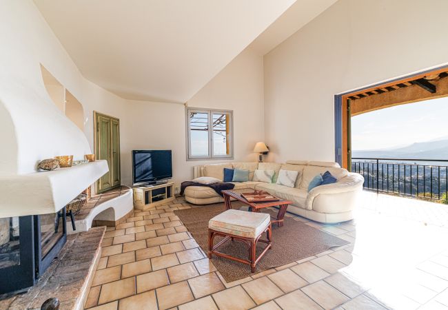 House in Aspremont - Provençal house with swimming pool - Stunning view House in Aspremont - Provençal house with swimming pool - Stunning view