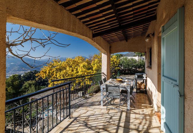 House in Aspremont - Provençal house with swimming pool - Stunning view House in Aspremont - Provençal house with swimming pool - Stunning view