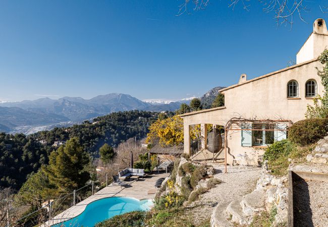 House in Aspremont - Provençal house with swimming pool - Stunning view House in Aspremont - Provençal house with swimming pool - Stunning view