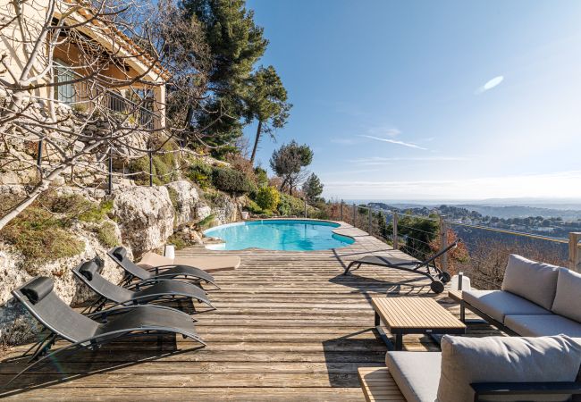 House in Aspremont - Provençal house with swimming pool - Stunning view House in Aspremont - Provençal house with swimming pool - Stunning view