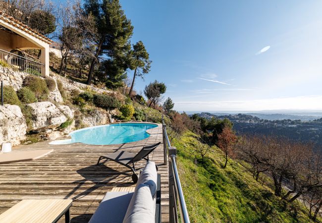 House in Aspremont - Provençal house with swimming pool - Stunning view House in Aspremont - Provençal house with swimming pool - Stunning view