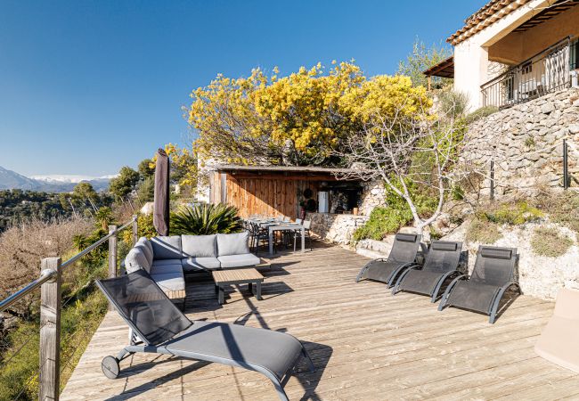 House in Aspremont - Provençal house with swimming pool - Stunning view House in Aspremont - Provençal house with swimming pool - Stunning view