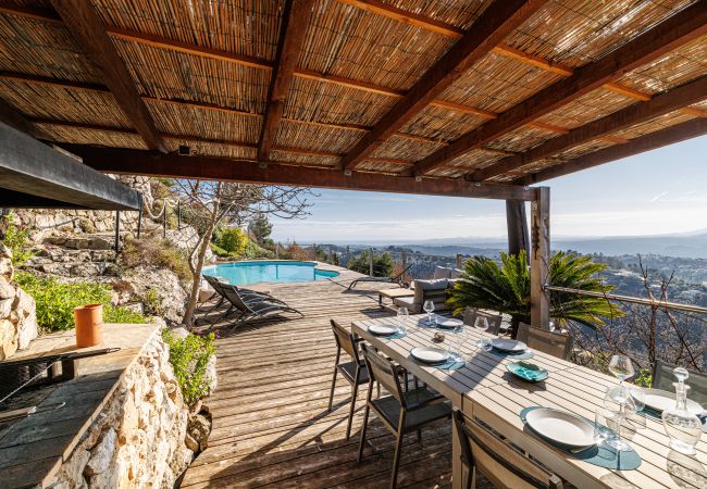 House in Aspremont - Provençal house with swimming pool - Stunning view House in Aspremont - Provençal house with swimming pool - Stunning view