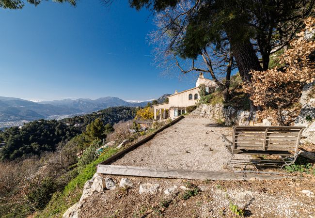 House in Aspremont - Provençal house with swimming pool - Stunning view House in Aspremont - Provençal house with swimming pool - Stunning view