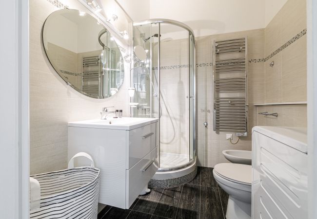 Apartment in Nice - Elegant loft - top floor - walking distance to Port of Nice Apartment in Nice - Elegant loft - top floor - walking distance to Port of Nice