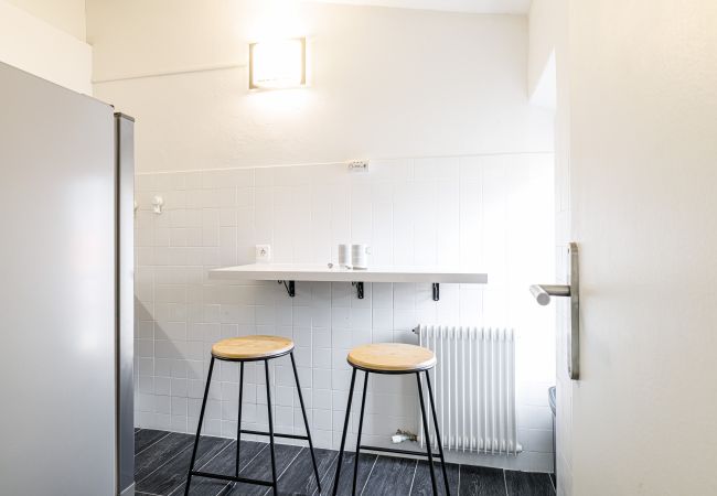Apartment in Nice - Elegant loft - top floor - walking distance to Port of Nice Apartment in Nice - Elegant loft - top floor - walking distance to Port of Nice