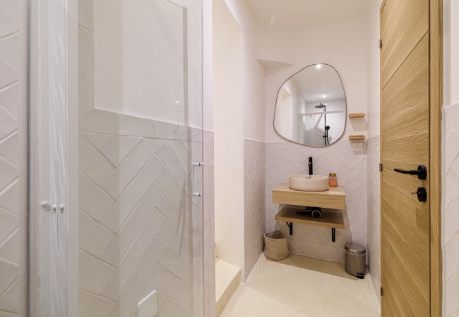 Apartment in Nice - A haven of light and serenity Apartment in Nice - A haven of light and serenity